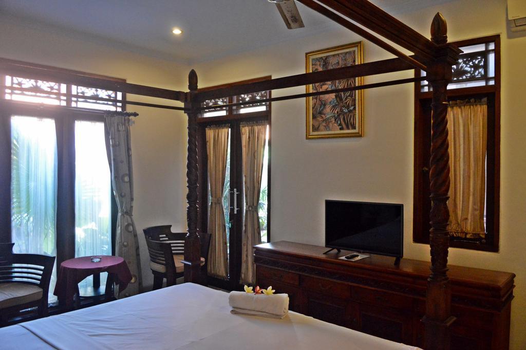 Yulia 2 Homestay Sanur Esterno foto