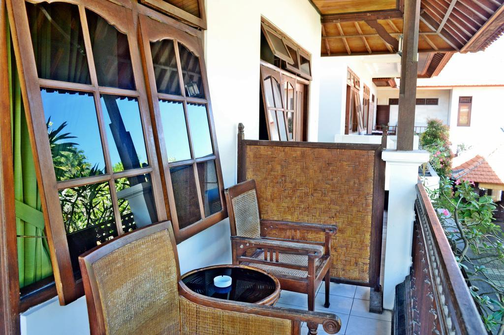 Yulia 2 Homestay Sanur Esterno foto