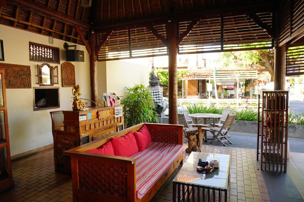 Yulia 2 Homestay Sanur Esterno foto