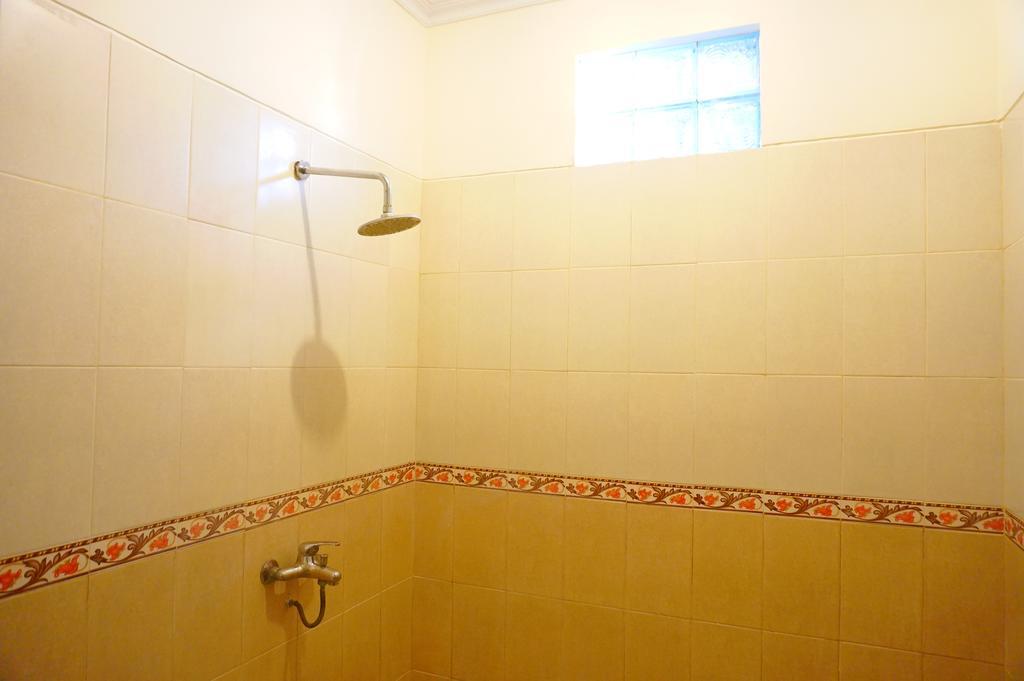 Yulia 2 Homestay Sanur Esterno foto