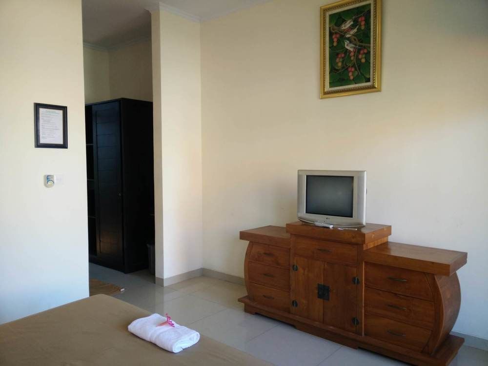 Yulia 2 Homestay Sanur Esterno foto